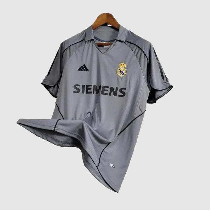 II 2005/06 Retro Away Shirt
